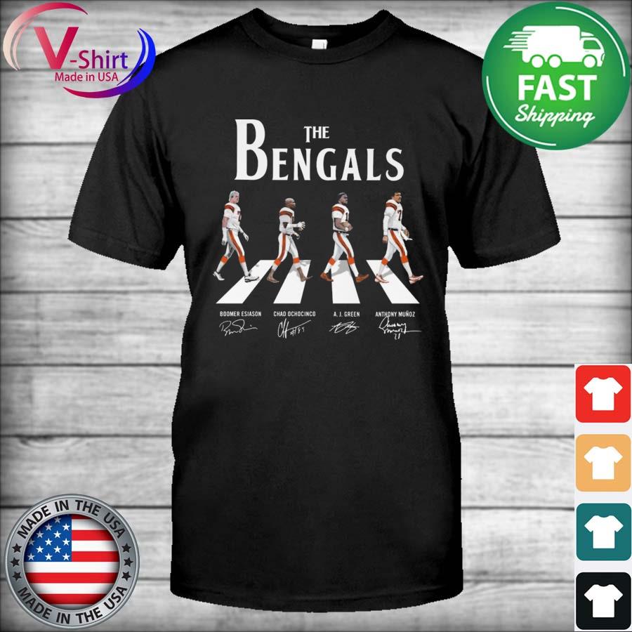 The Bengals Boomer Esiason Chad Ochocinco A J Green Anthony Munoz abbey  road signatures shirt, hoodie, sweater, long sleeve and tank top