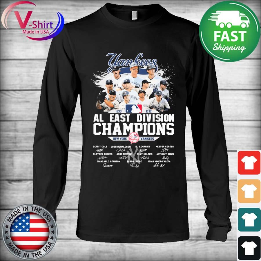 New York Yankees 2022 Al East Division Champions Signatures Shirt