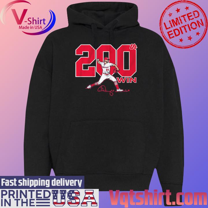 Adam Wainwright 200 Wins Signature Shirt, hoodie, sweater, long sleeve and  tank top