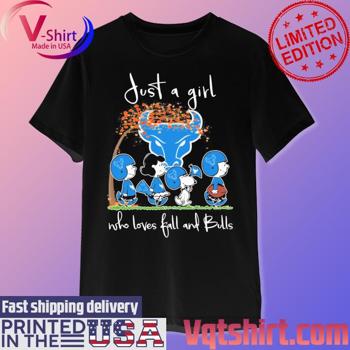 Just A Woman Who Loves Fall and Buffalo Bulls Peanuts Cartoon T